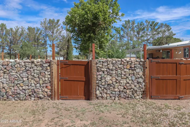 $250,000 | 30 Sunset Lane, Elgin, AZ 85611