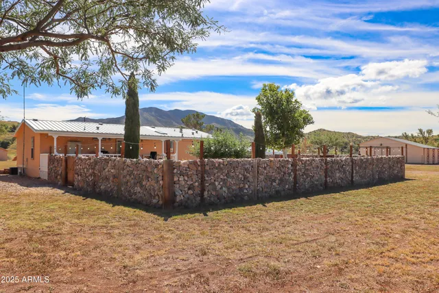 $250,000 | 30 Sunset Lane, Elgin, AZ 85611