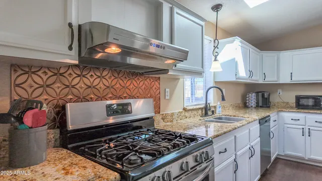 $250,000 | 30 Sunset Lane, Elgin, AZ 85611