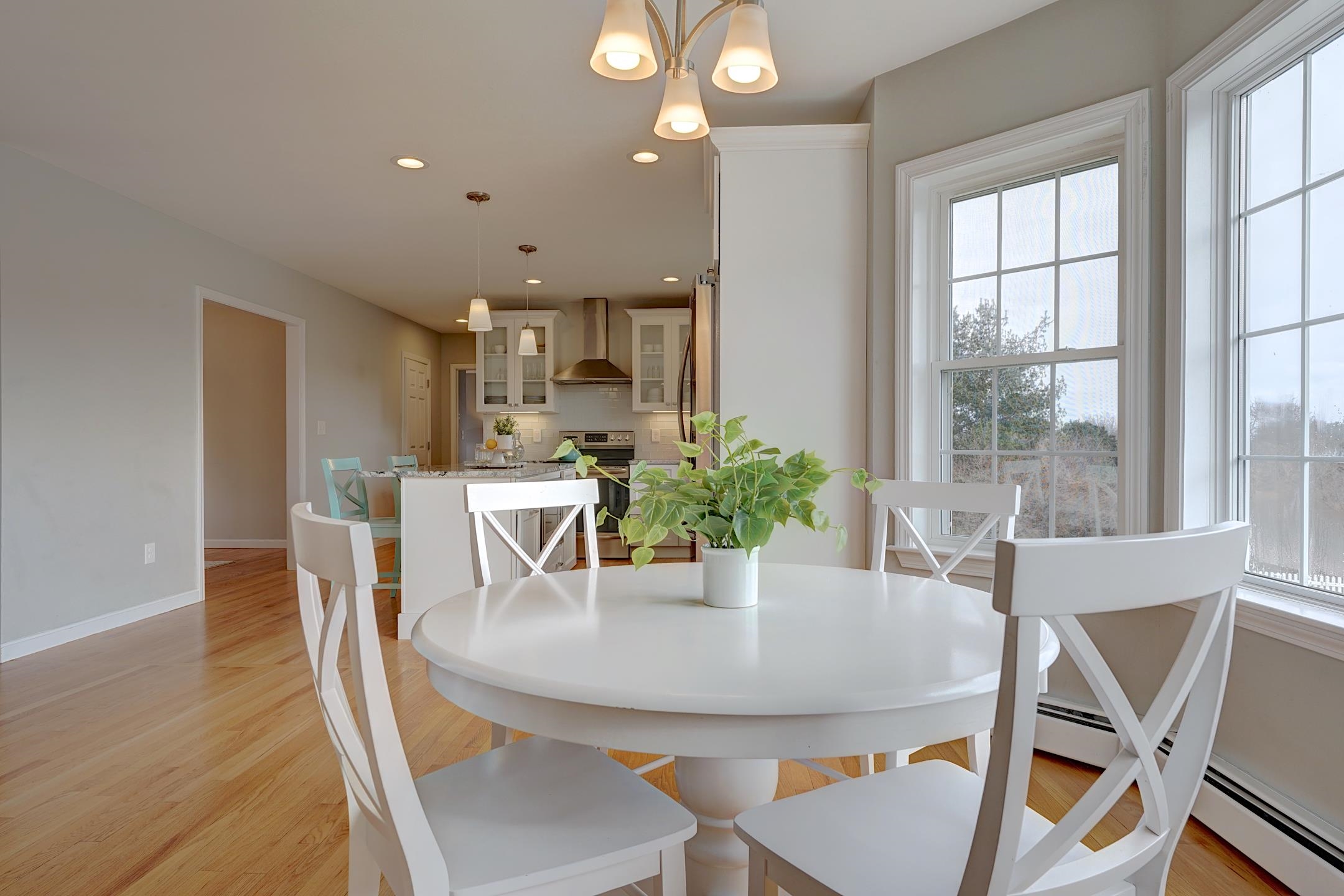 114 High Street Stratham, NH 03885 - Photo 8 of 38 Gallery Image 8