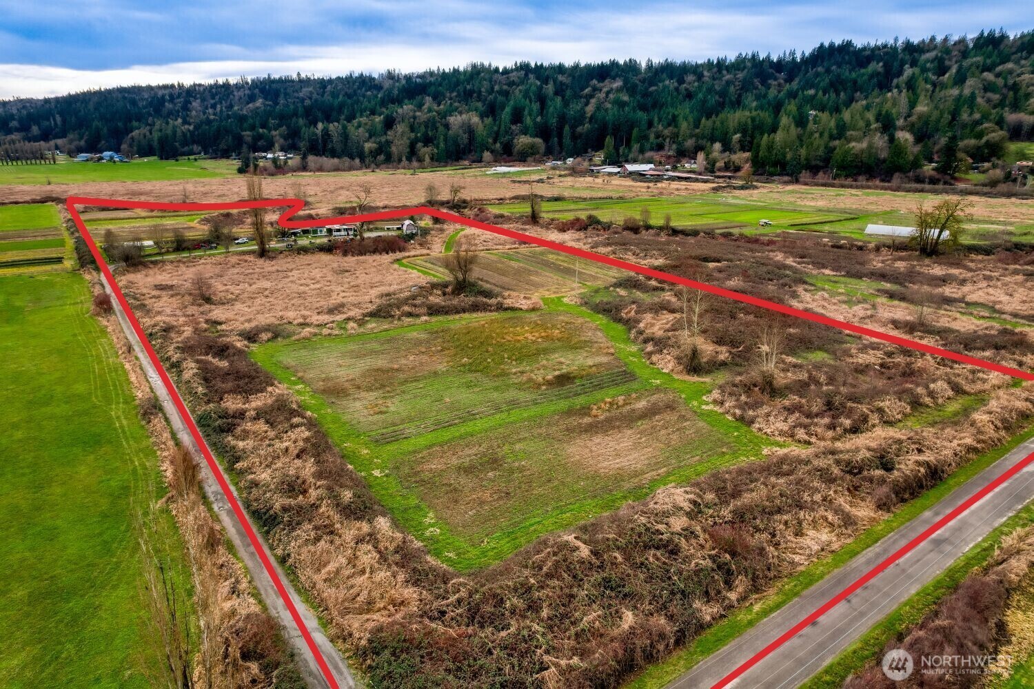 26929 Northeast 100th Street Carnation, WA 98014 - Photo 13 of 15