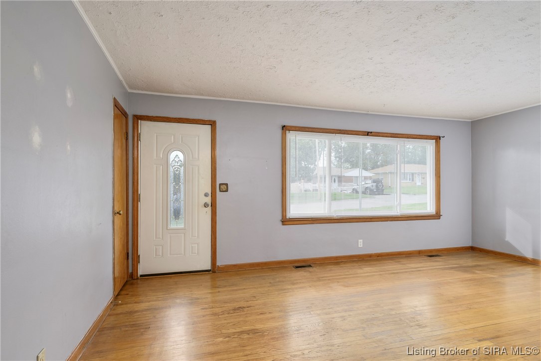 2592 East Robin Road New Albany, IN 47150 - Photo 5 of 29 Gallery Image 5