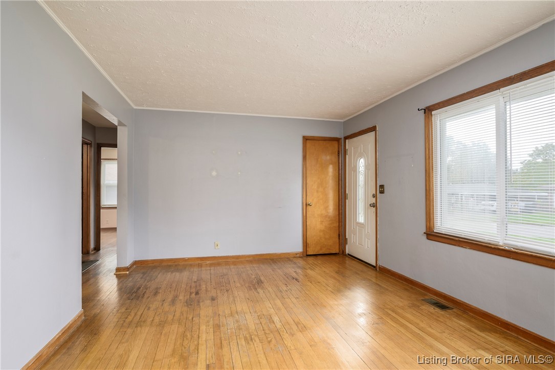 2592 East Robin Road New Albany, IN 47150 - Photo 6 of 29 Gallery Image 6