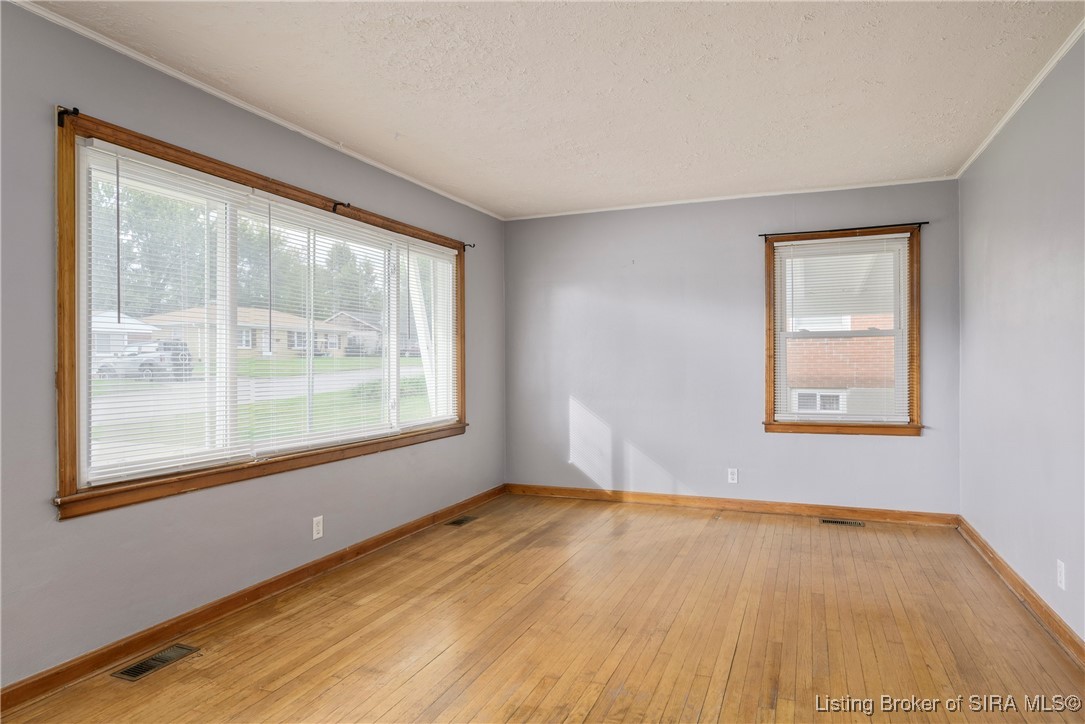 2592 East Robin Road New Albany, IN 47150 - Photo 7 of 29 Gallery Image 7