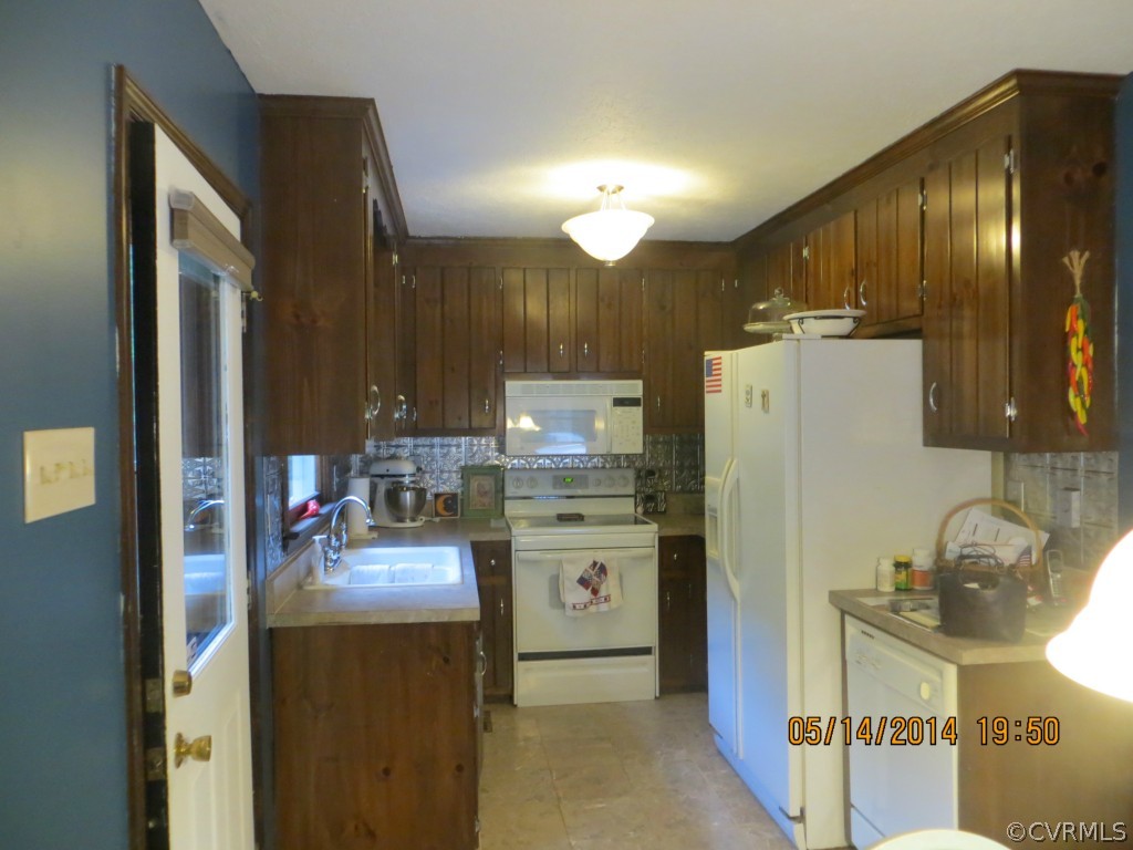 14435 Stage Road Lanexa, VA 23089 - Photo 3 of 10 Gallery Image 3