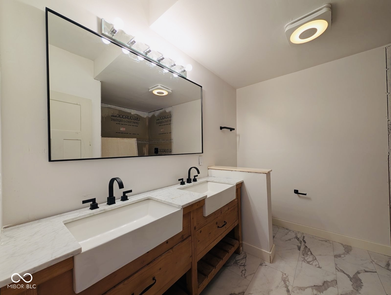 905 West 3rd Street Anderson, IN 46016 - Photo 12 of 18