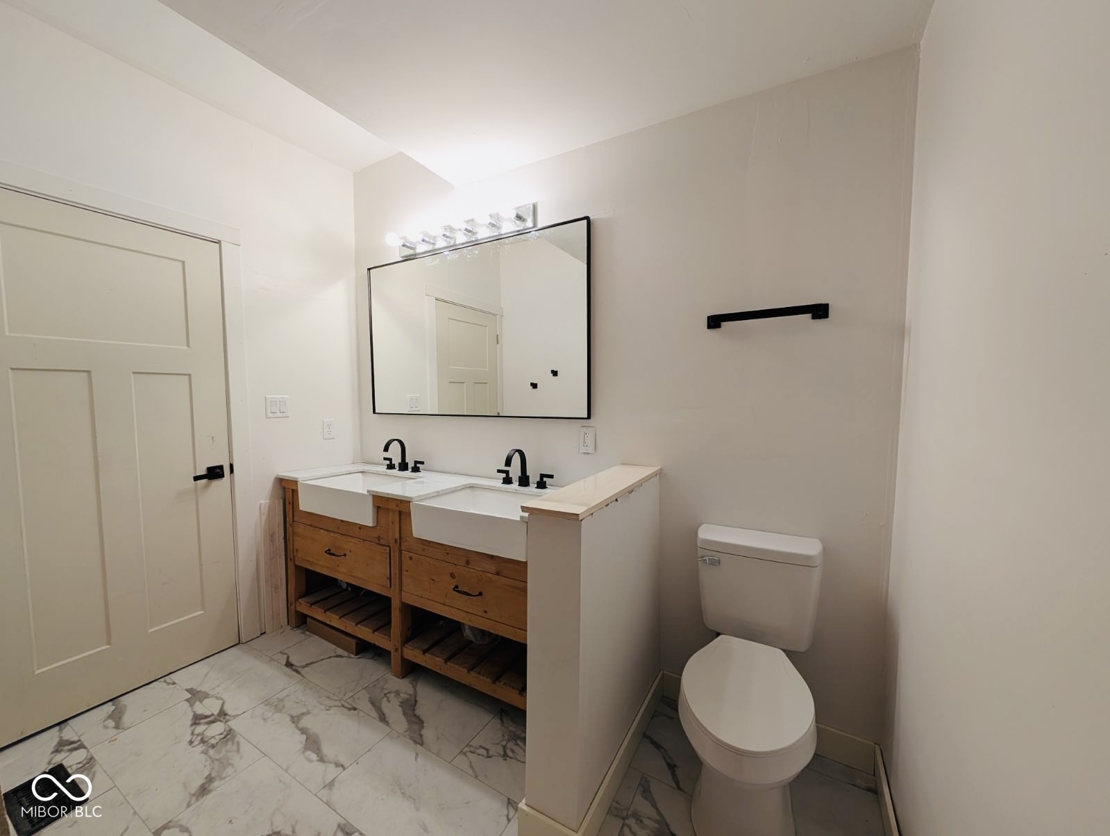 905 West 3rd Street Anderson, IN 46016 - Photo 13 of 18