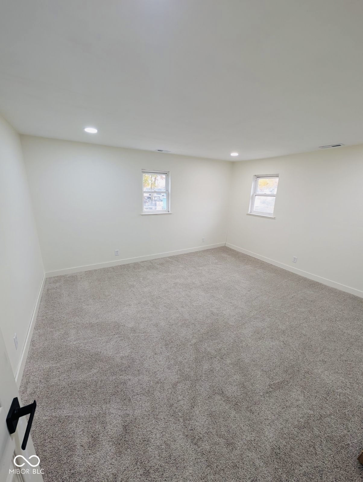 905 West 3rd Street Anderson, IN 46016 - Photo 16 of 18