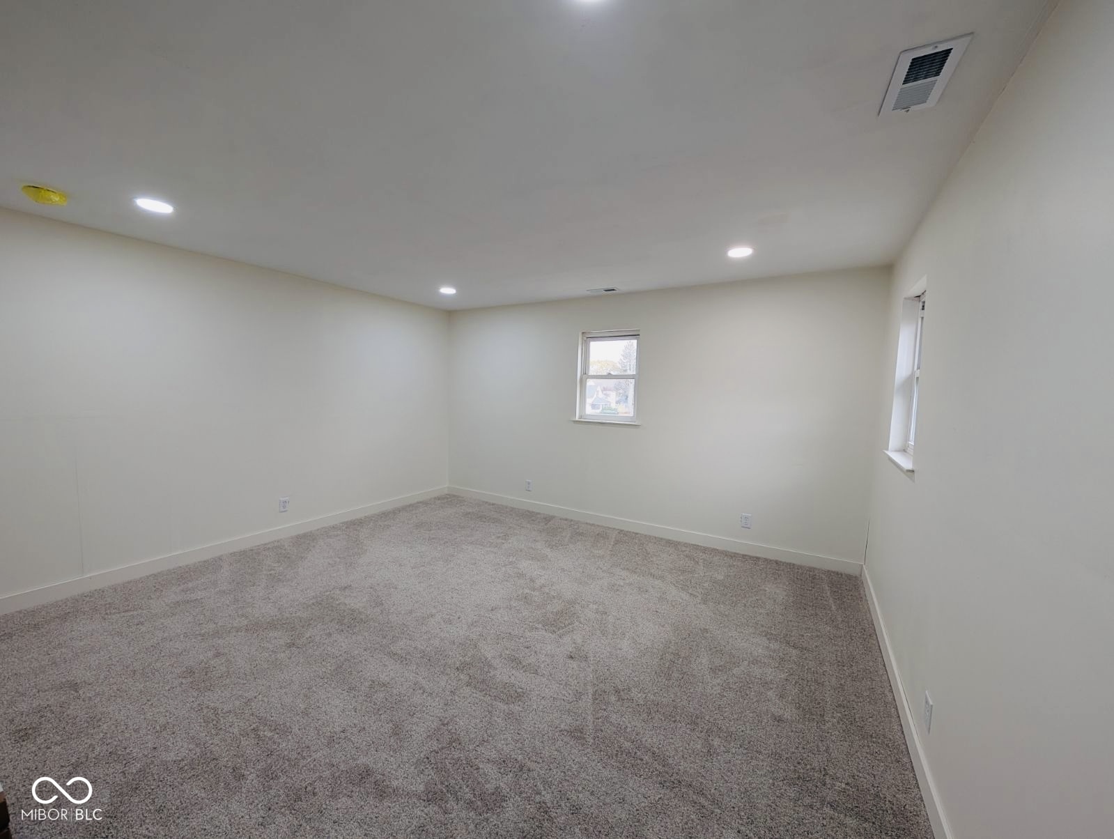 905 West 3rd Street Anderson, IN 46016 - Photo 17 of 18