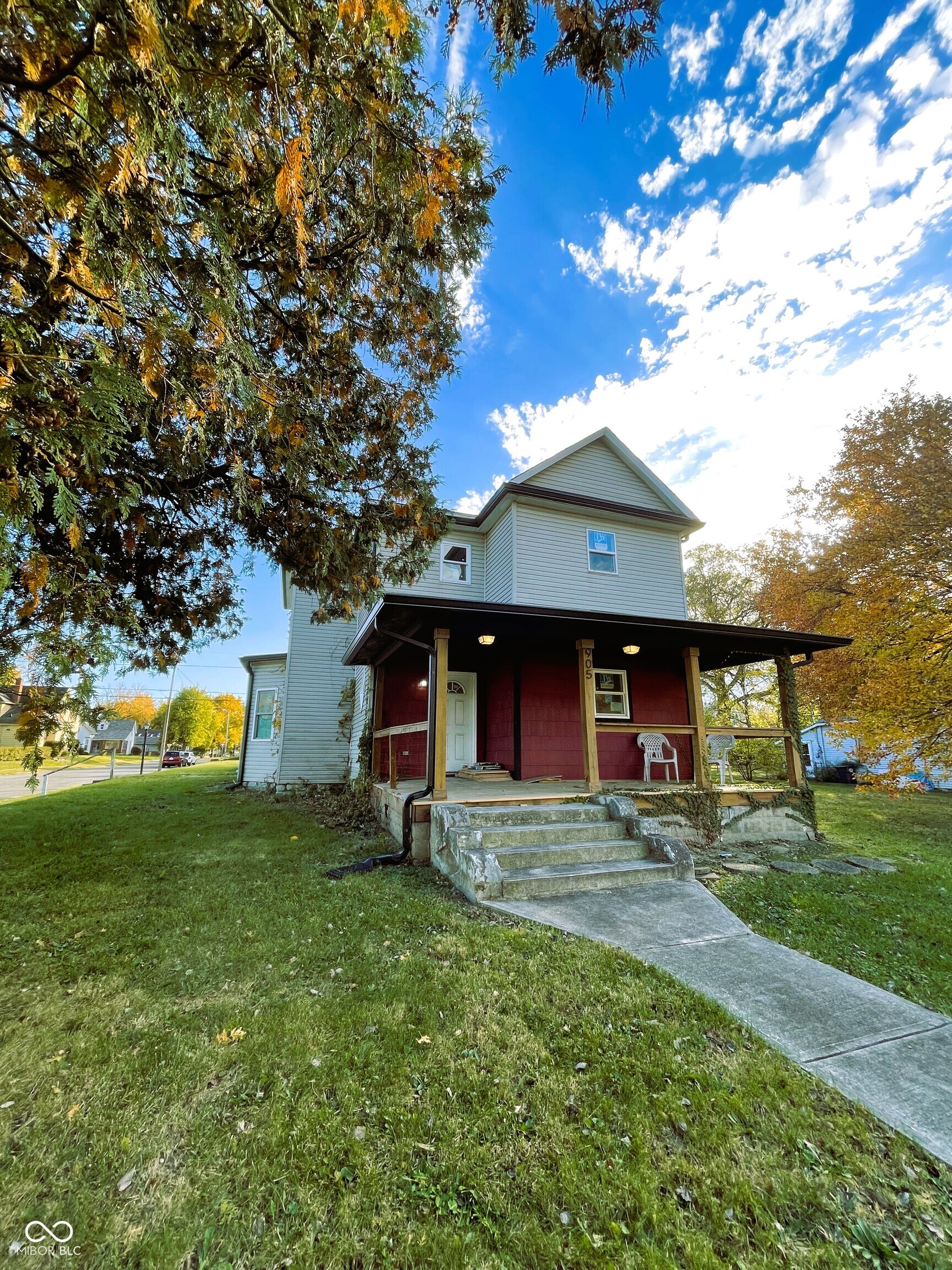 905 West 3rd Street Anderson, IN 46016 - Photo 3 of 18