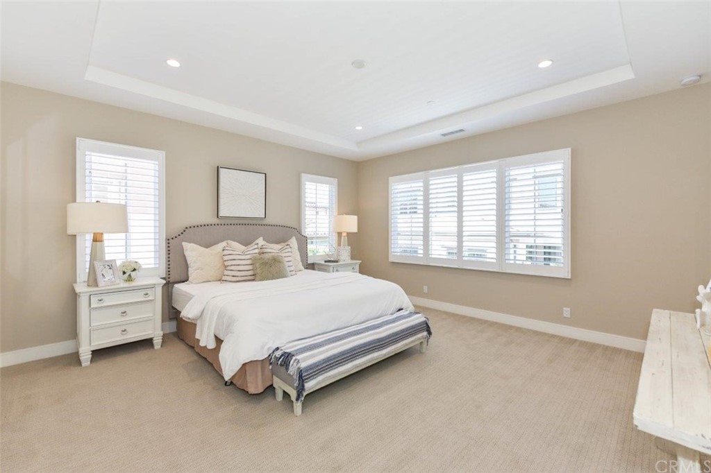 145 Dolci Irvine, CA 92602 - Photo 20 of 40