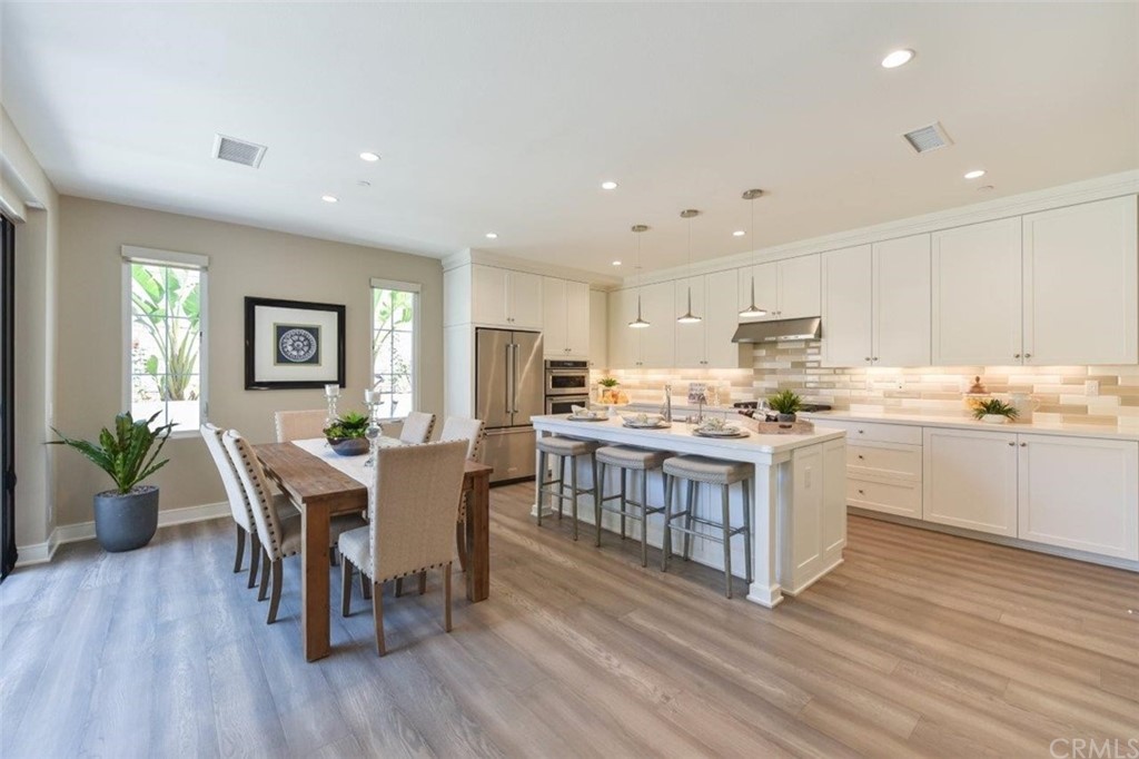 145 Dolci Irvine, CA 92602 - Photo 3 of 40