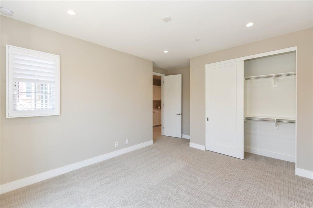 145 Dolci Irvine, CA 92602 - Photo 28 of 40