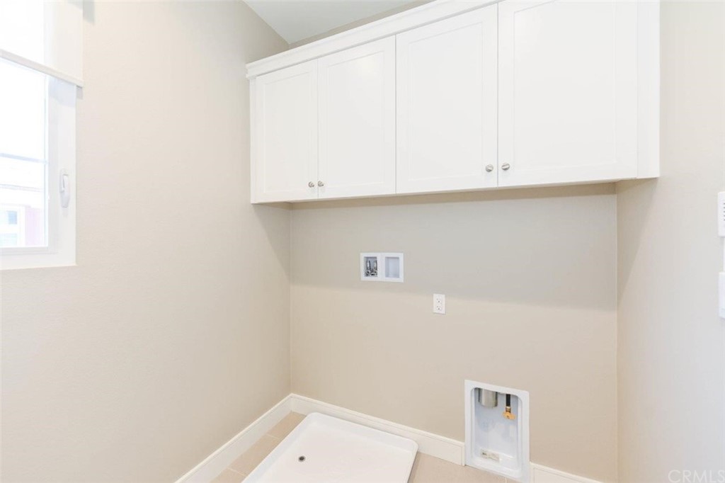 145 Dolci Irvine, CA 92602 - Photo 30 of 40