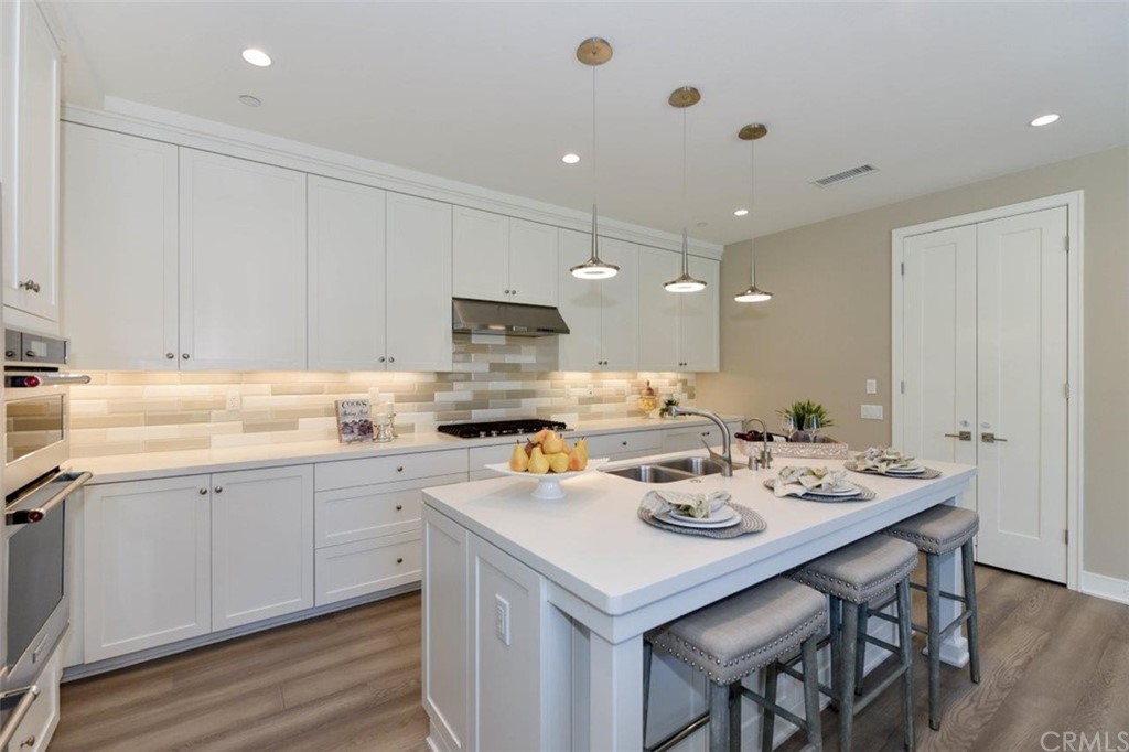 145 Dolci Irvine, CA 92602 - Photo 8 of 40