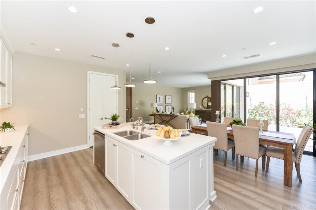 145 Dolci Irvine, CA 92602 - Photo 9 of 40