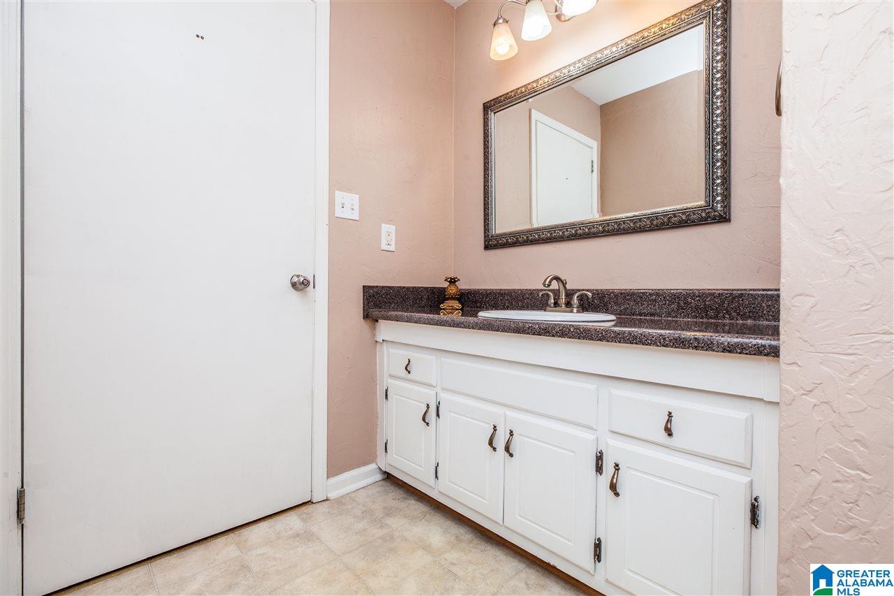 3305 Sunniroc Road Birmingham, AL 35210 - Photo 29 of 35