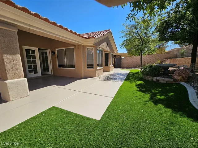 $2,575 | 3033 Isaac River Drive, Las Vegas, NV 89134