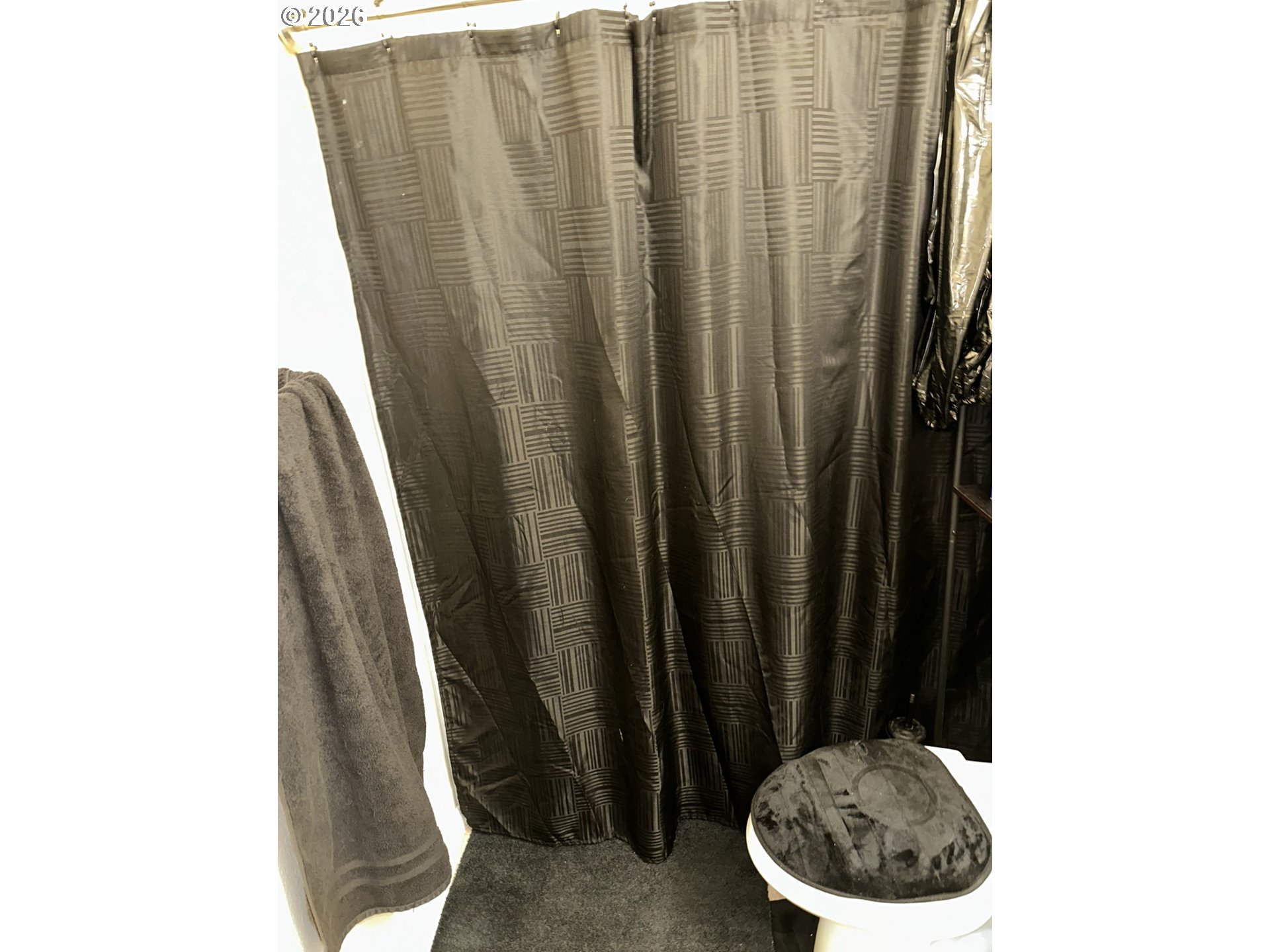 535 Emert Road Ione, OR 97843 - Photo 13 of 24 Bathroom