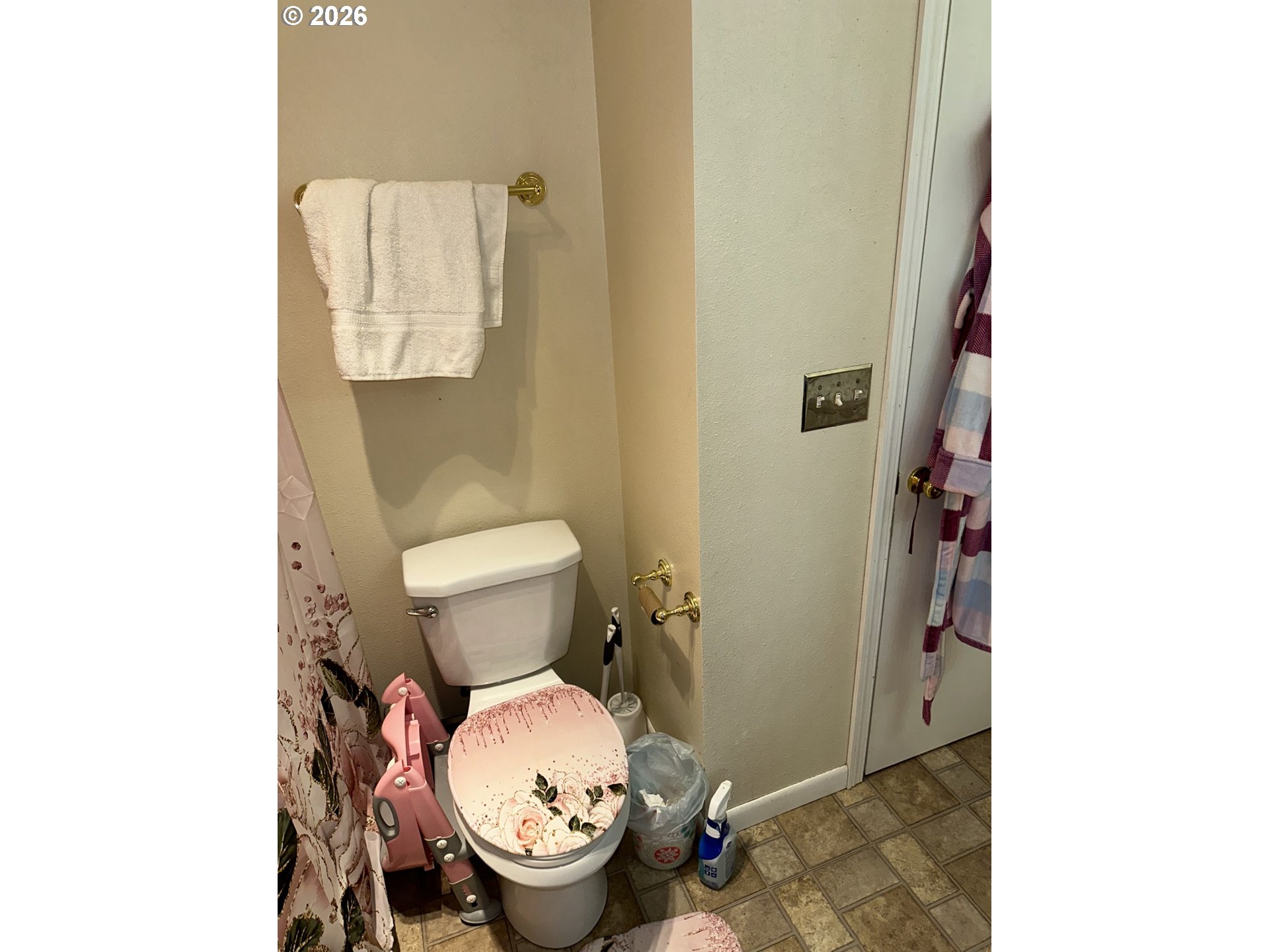 535 Emert Road Ione, OR 97843 - Photo 14 of 24 Bathroom