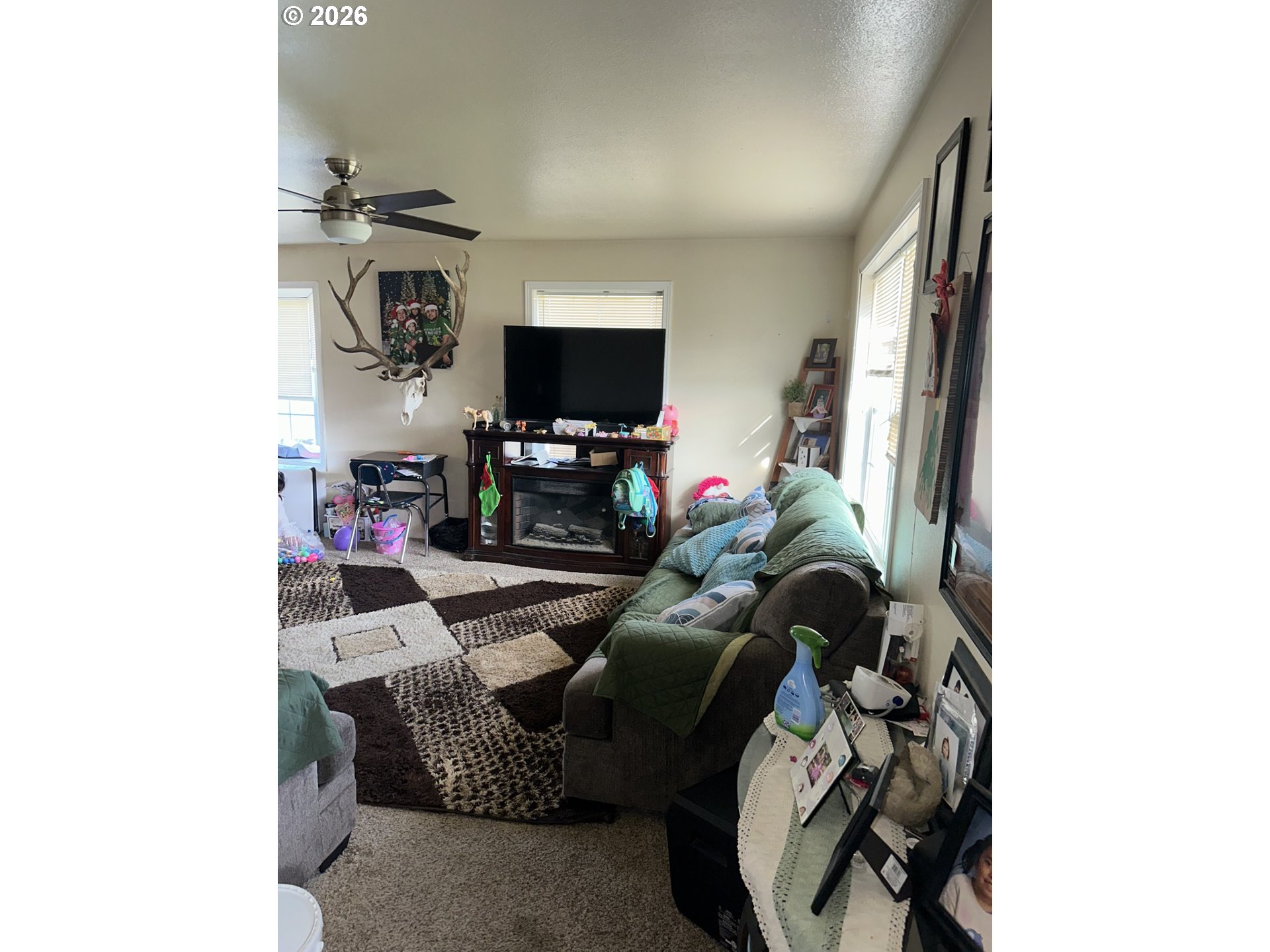 535 Emert Road Ione, OR 97843 - Photo 5 of 24 Living Room