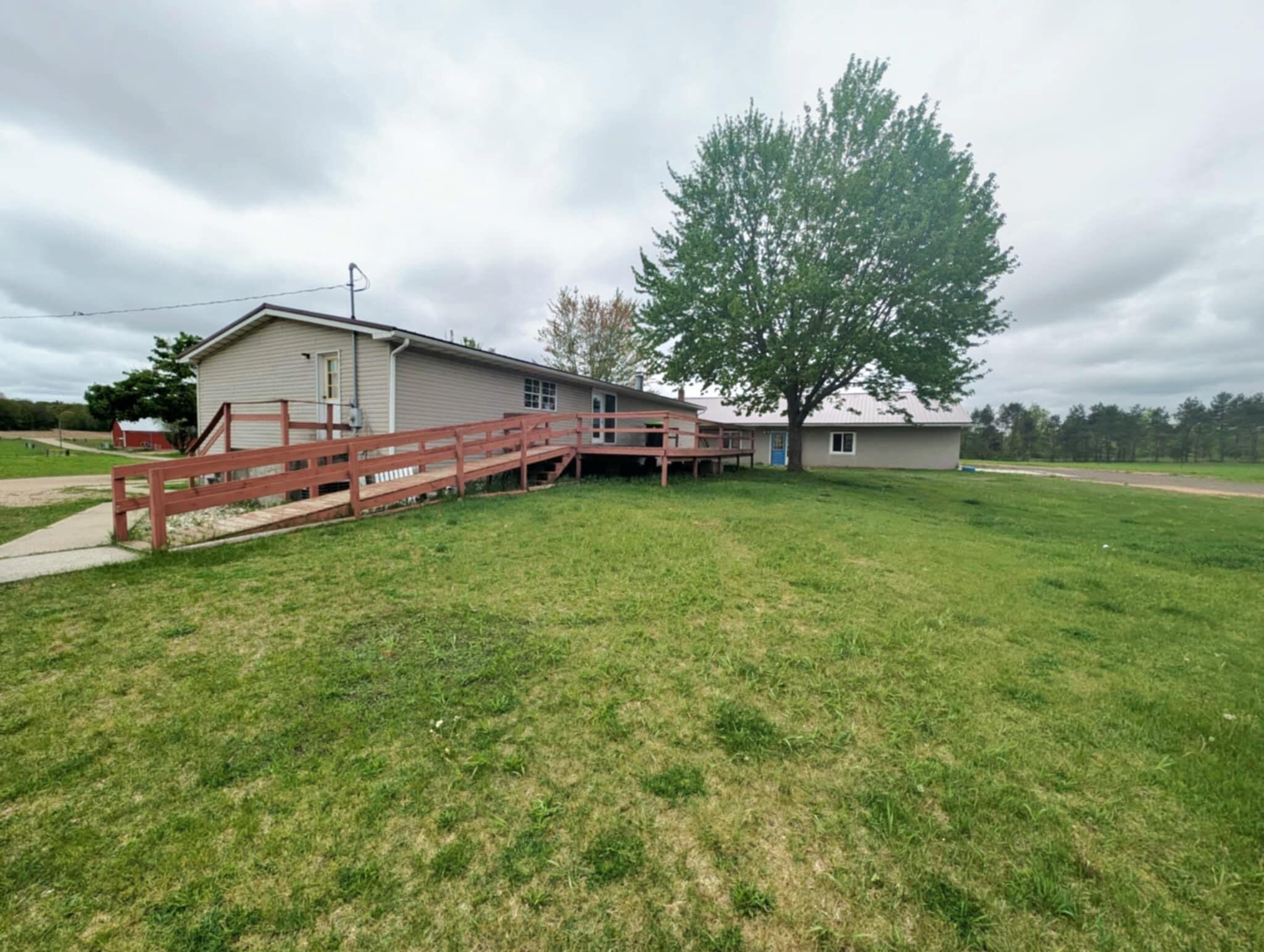11701 North Vandecar Road Farwell, MI 48622 - Photo 2 of 56 1000026094