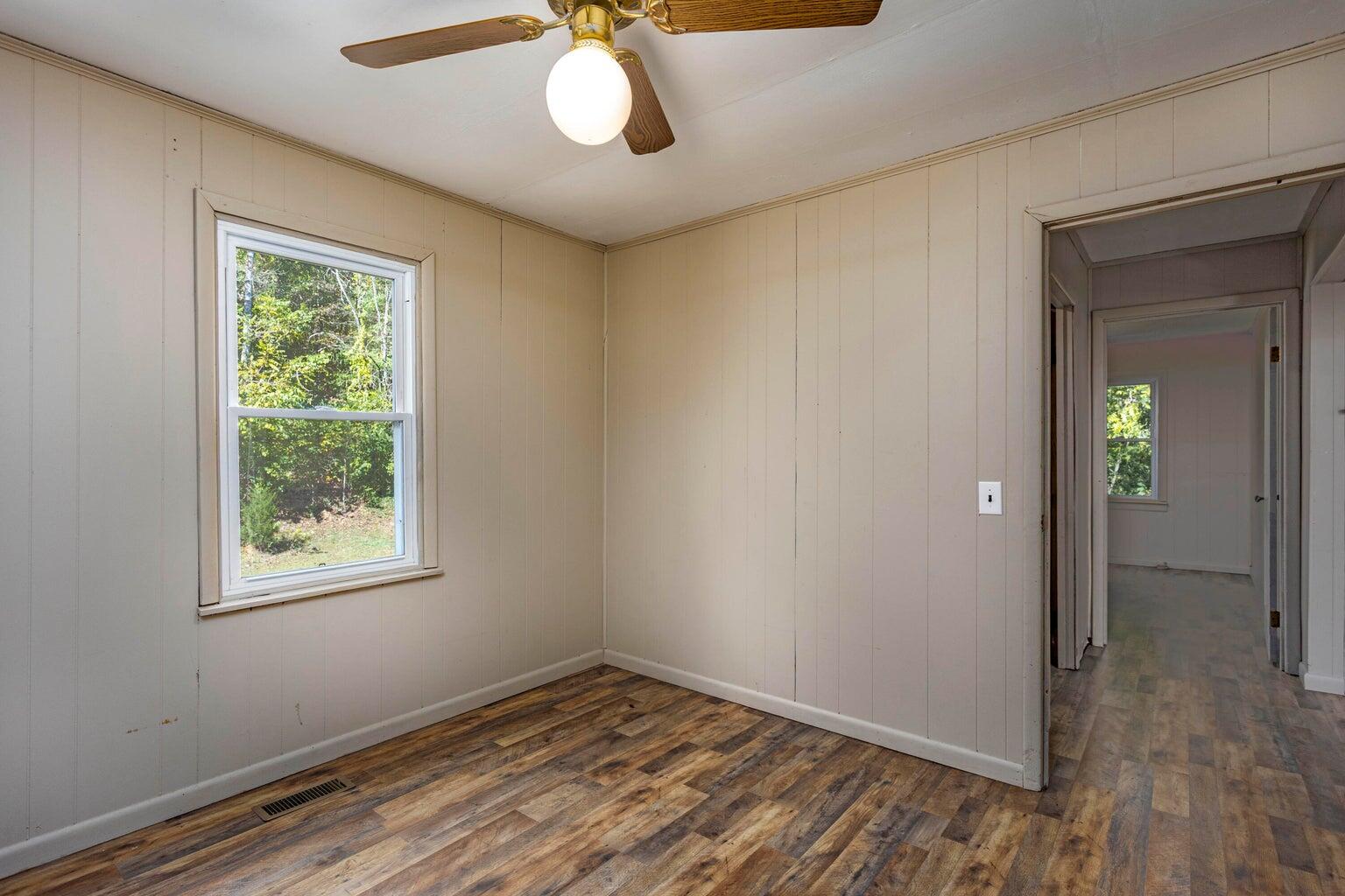 134 Riddle Street Dayton, TN 37321 - Photo 22 of 32 Guest Bedroom
