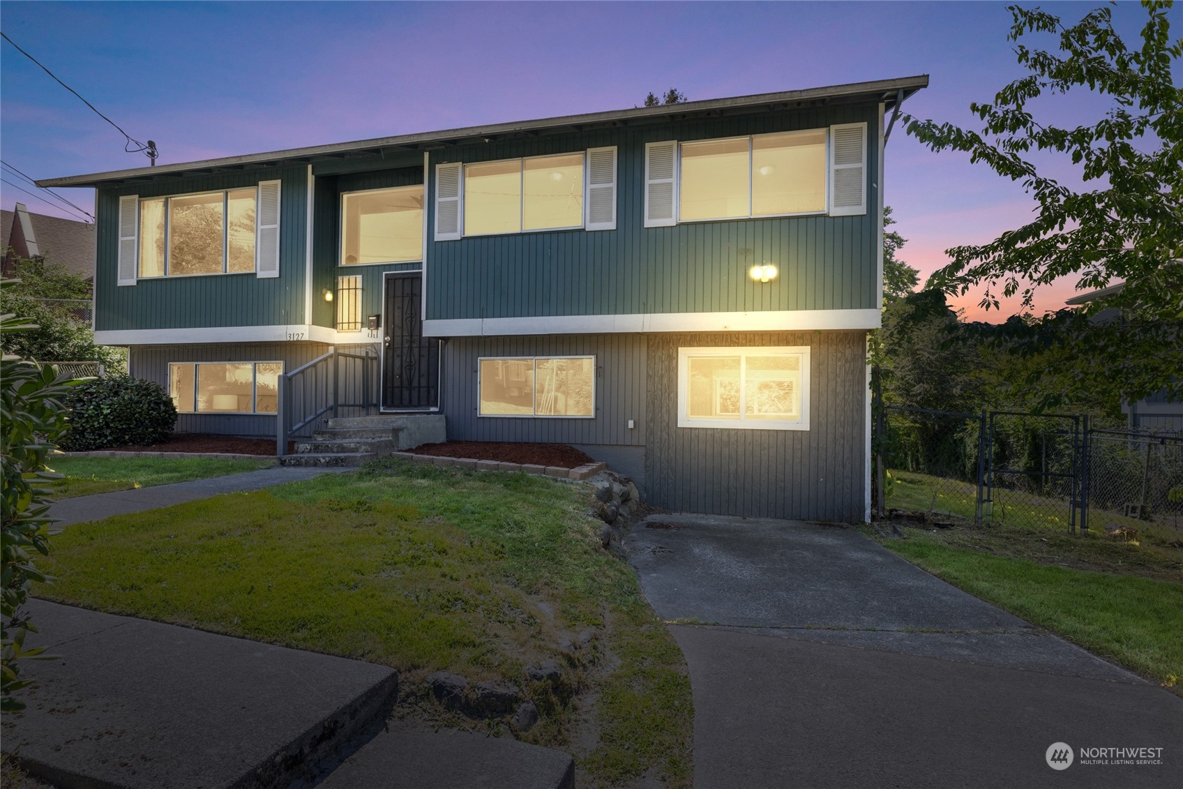3127 South Walden Street Seattle, WA 98144 - Photo 1 of 39 a front view of a house