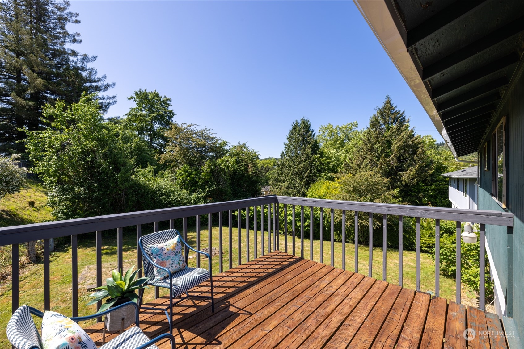3127 South Walden Street Seattle, WA 98144 - Photo 32 of 39 a view of balcony with wooden floor and fence
