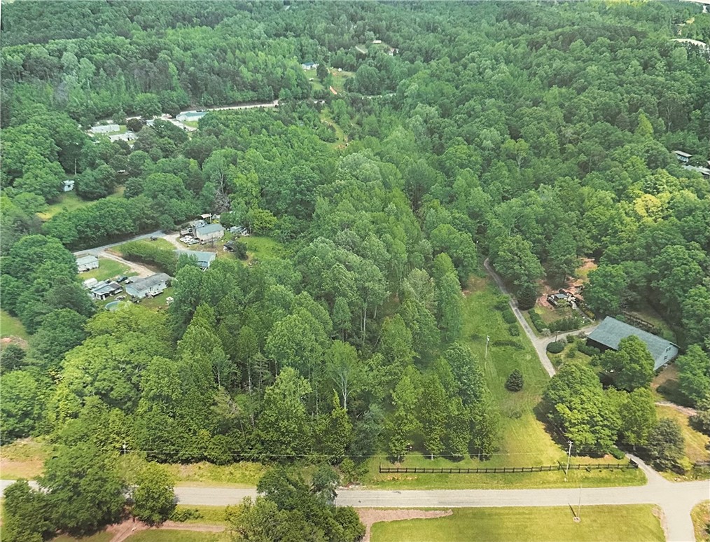 1428 Robert P Jeanes Road Easley, SC 29640 - Photo 4 of 4