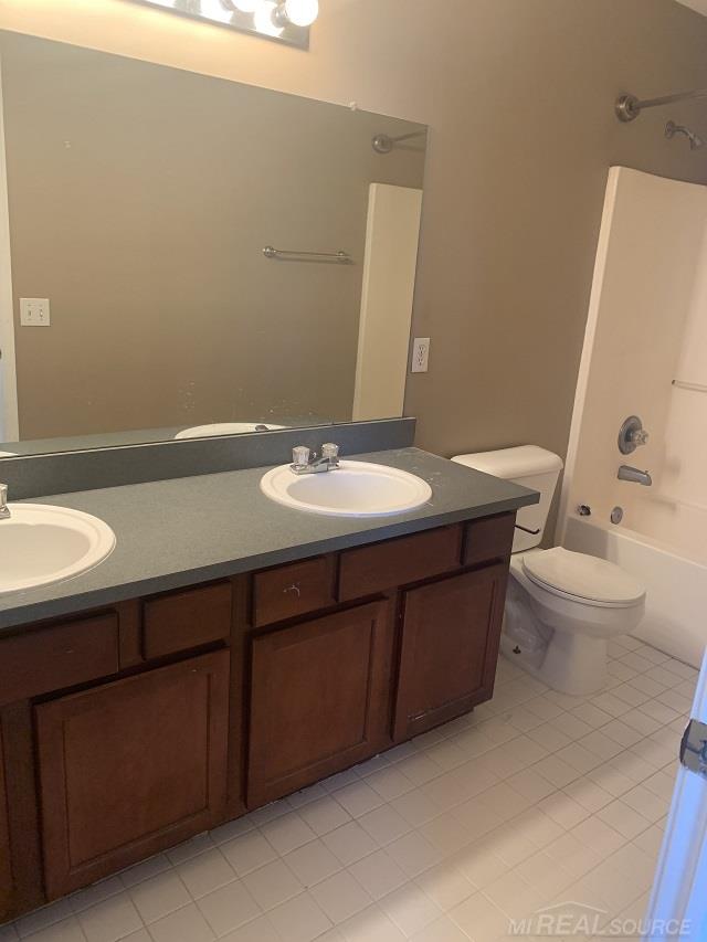 52299 Rivard Road New Baltimore, MI 48047 - Photo 27 of 27 50028450-26.JPG