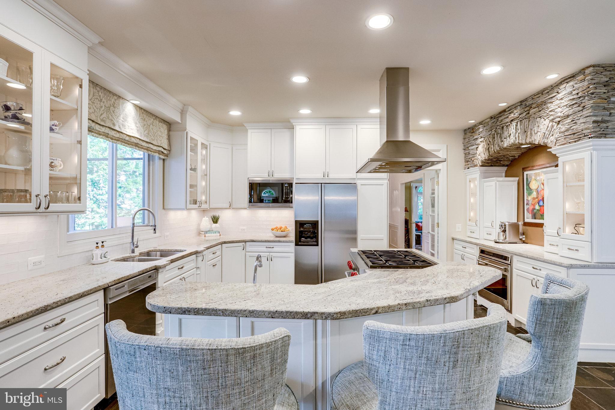 11406 Wild Bramble Way Reston, VA 20194 - Photo 8 of 87 Kitchen! Pull up and enjoy this amazing space!!