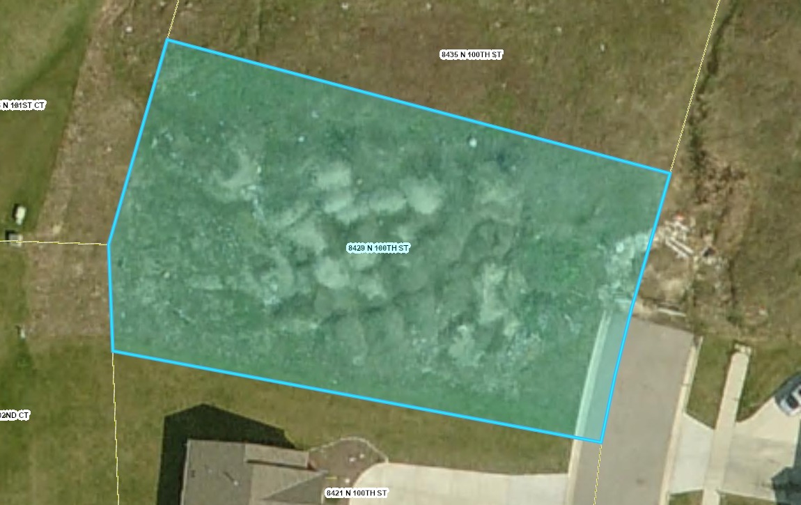 8429 North 100th Street Milwaukee, WI 53224 - Photo 4 of 5 Photo 4