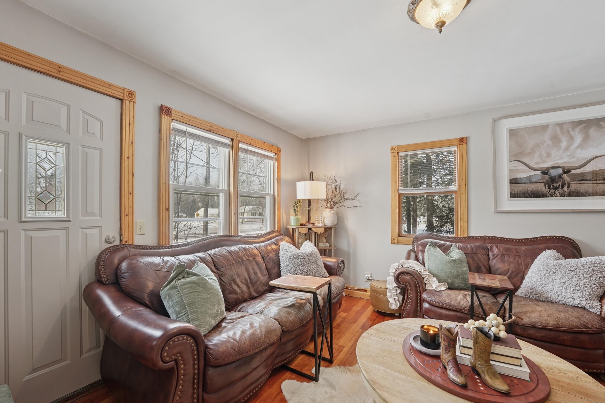 52 Thomson Road Esko, MN 55733 - Photo 6 of 20 Living room featuring wood finished floors and baseboards