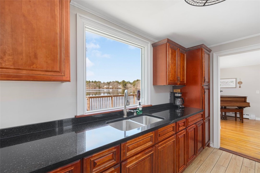 18 Maple Root Road Coventry, RI 02816 - Photo 7 of 44