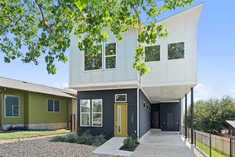 $699,900 | 5500 Sendero Hills Parkway, Austin, TX 78724