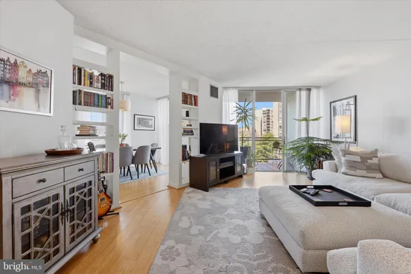 $450,000 | 2301 Cherry Street, Unit 4A, Philadelphia, PA 19103