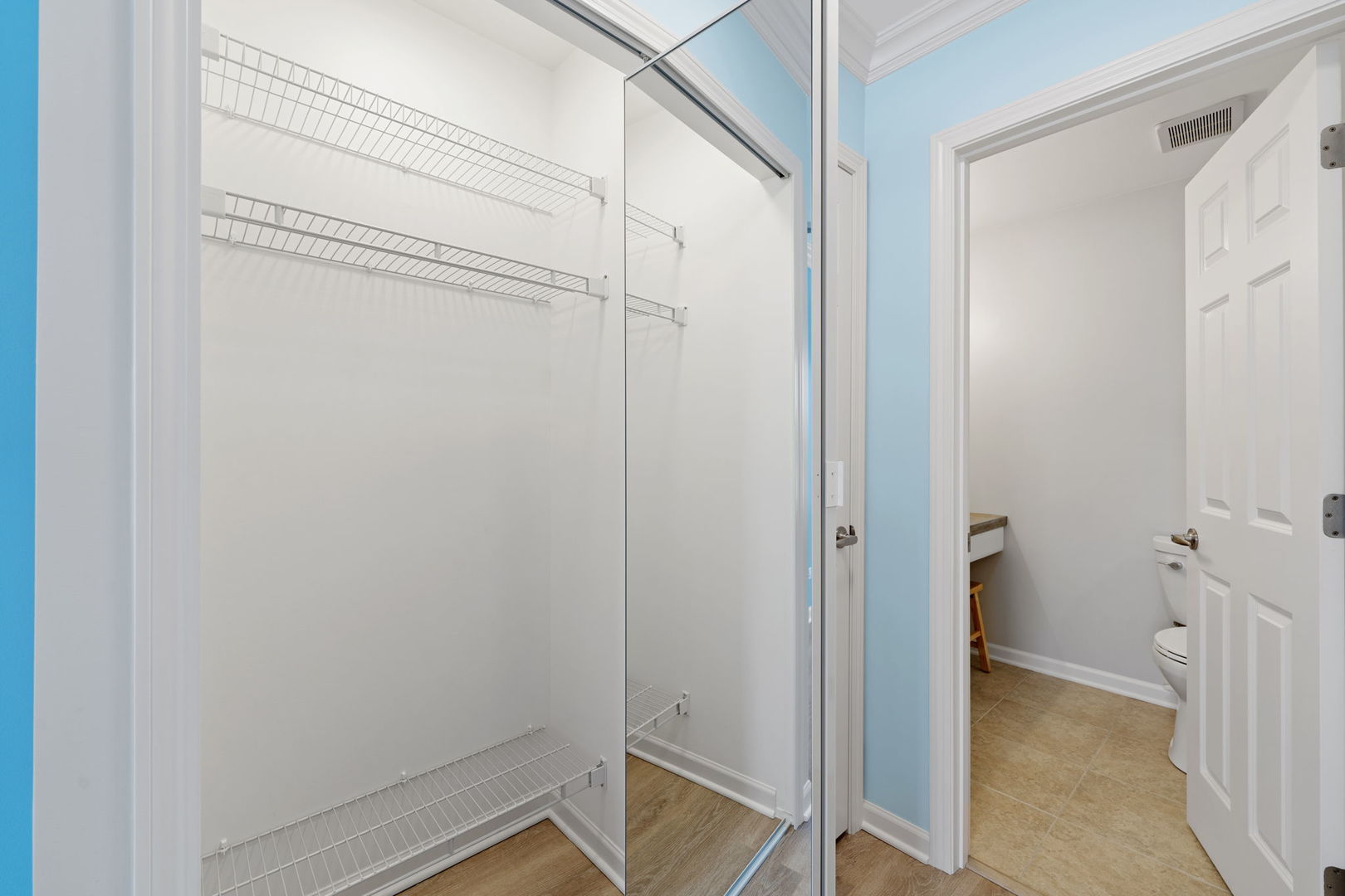 1264 Rhodes Lane Naperville, IL 60540 - Photo 29 of 35 a view of room