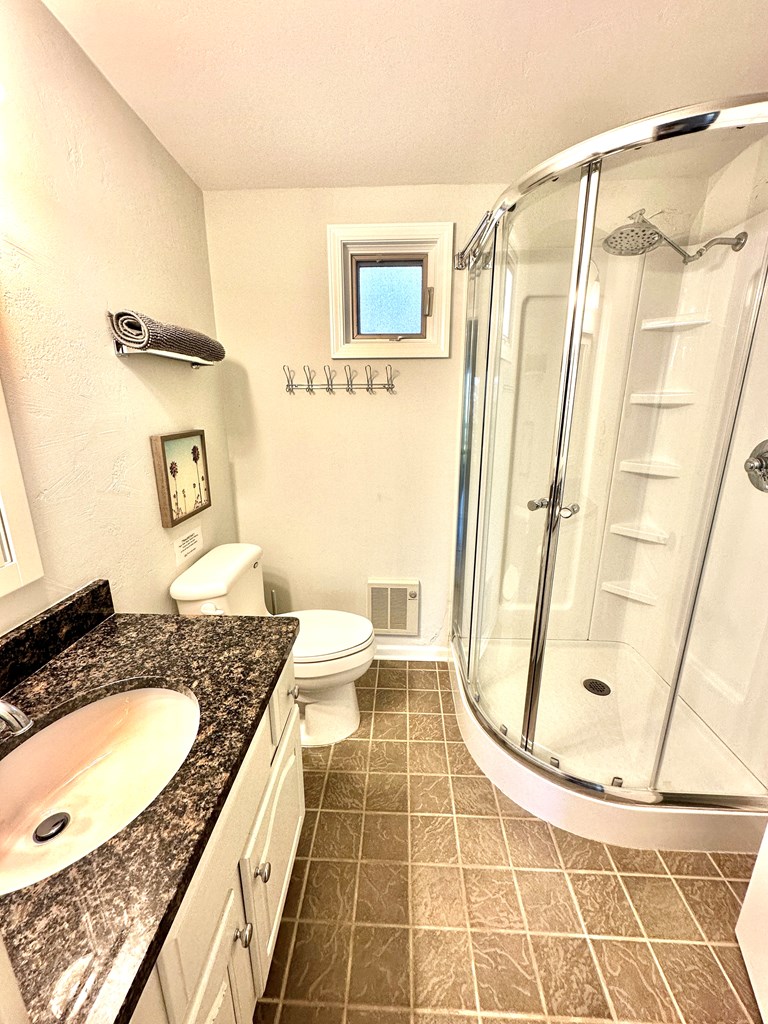 2850 Lakeshore Road Kewaunee, WI 54216 - Photo 22 of 28