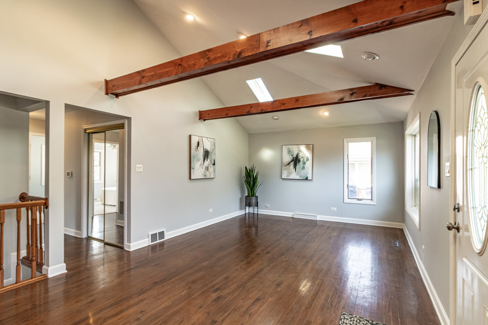 1979 Dundee Road Northbrook, IL 60062 - Photo 5 of 28 a view of gallery with wooden floor