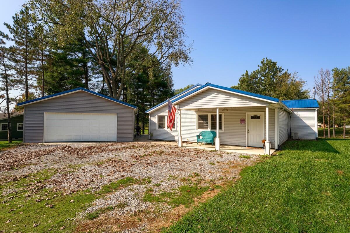 8106 Gale Road Southwest Hebron, OH 43025 - Photo 1 of 31