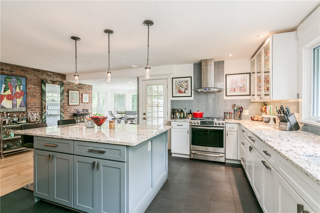 15 Dell Road Perinton, NY 14450 - Photo 16 of 38