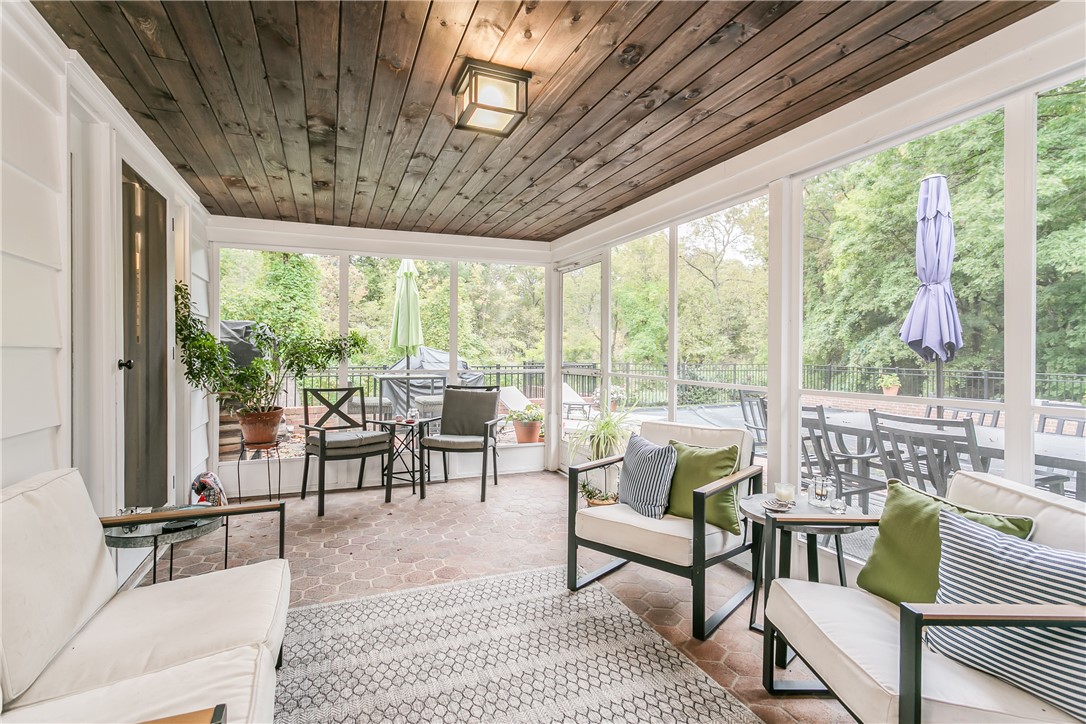 15 Dell Road Perinton, NY 14450 - Photo 22 of 38