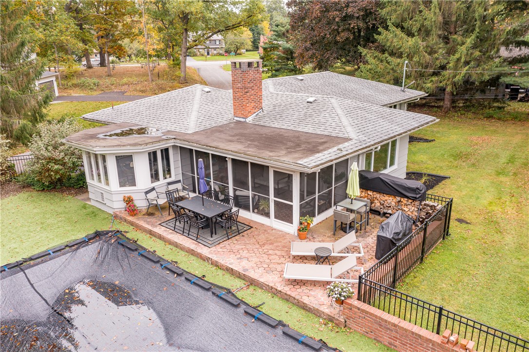 15 Dell Road Perinton, NY 14450 - Photo 4 of 38