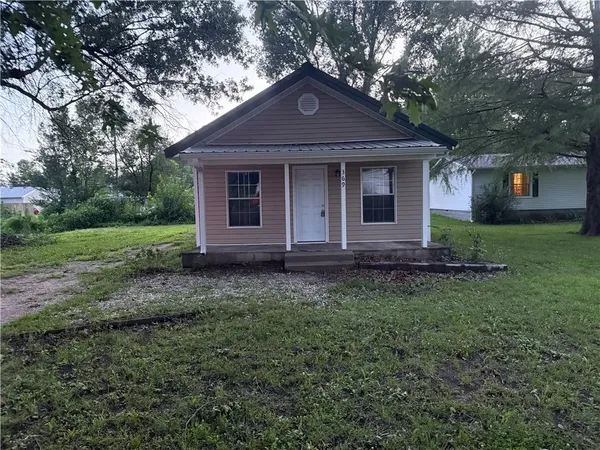 $70,000 | 369 Martin Avenue, Asbury, MO 64832