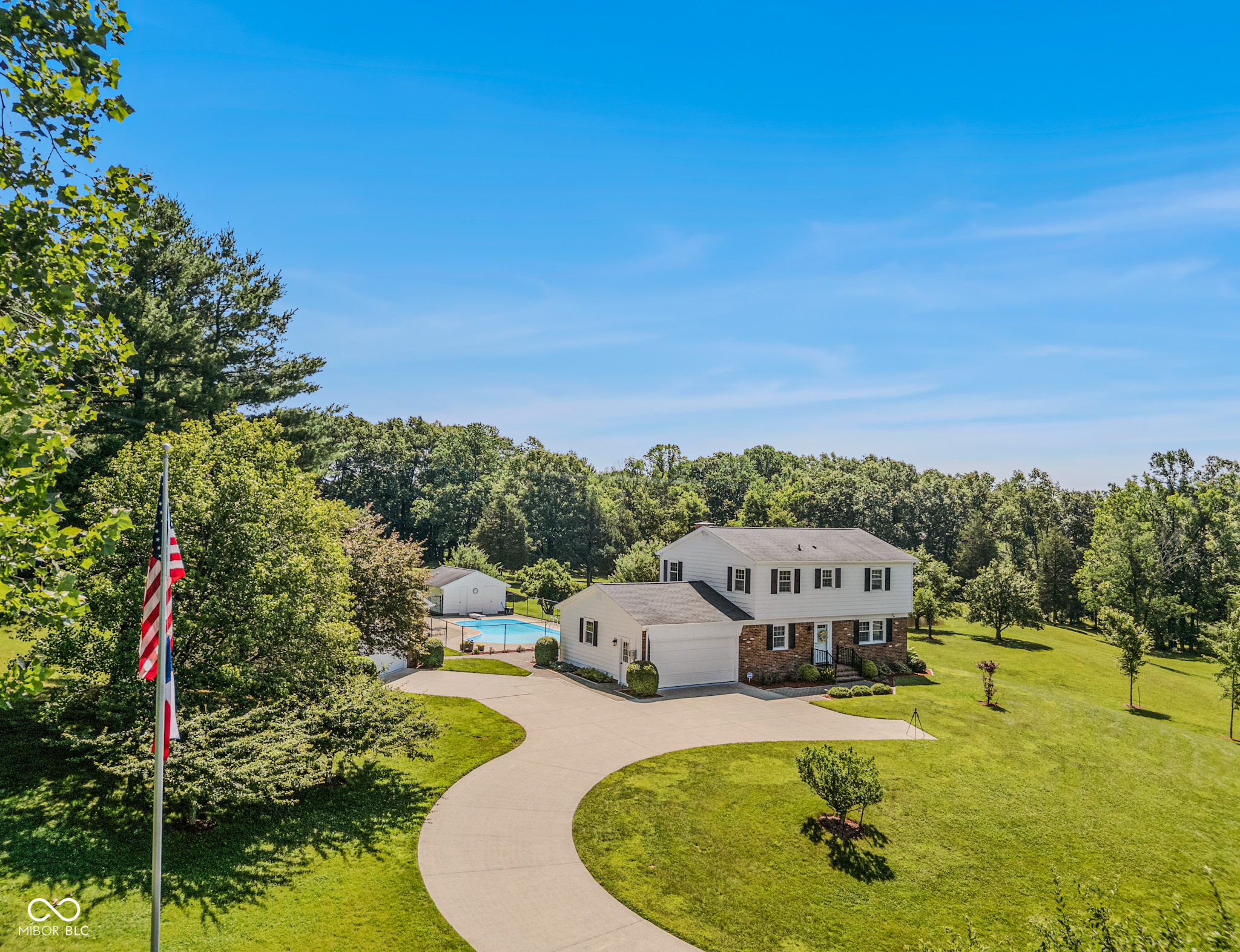 7221 South Sprague Road Columbus, IN 47201 - Photo 13 of 51