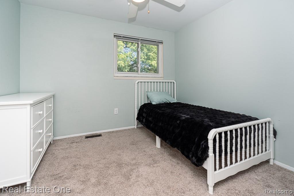 3182 Baypoint Drive Rochester, MI 48309 - Photo 29 of 50 3182 Baypoint_MLS-027.jpg