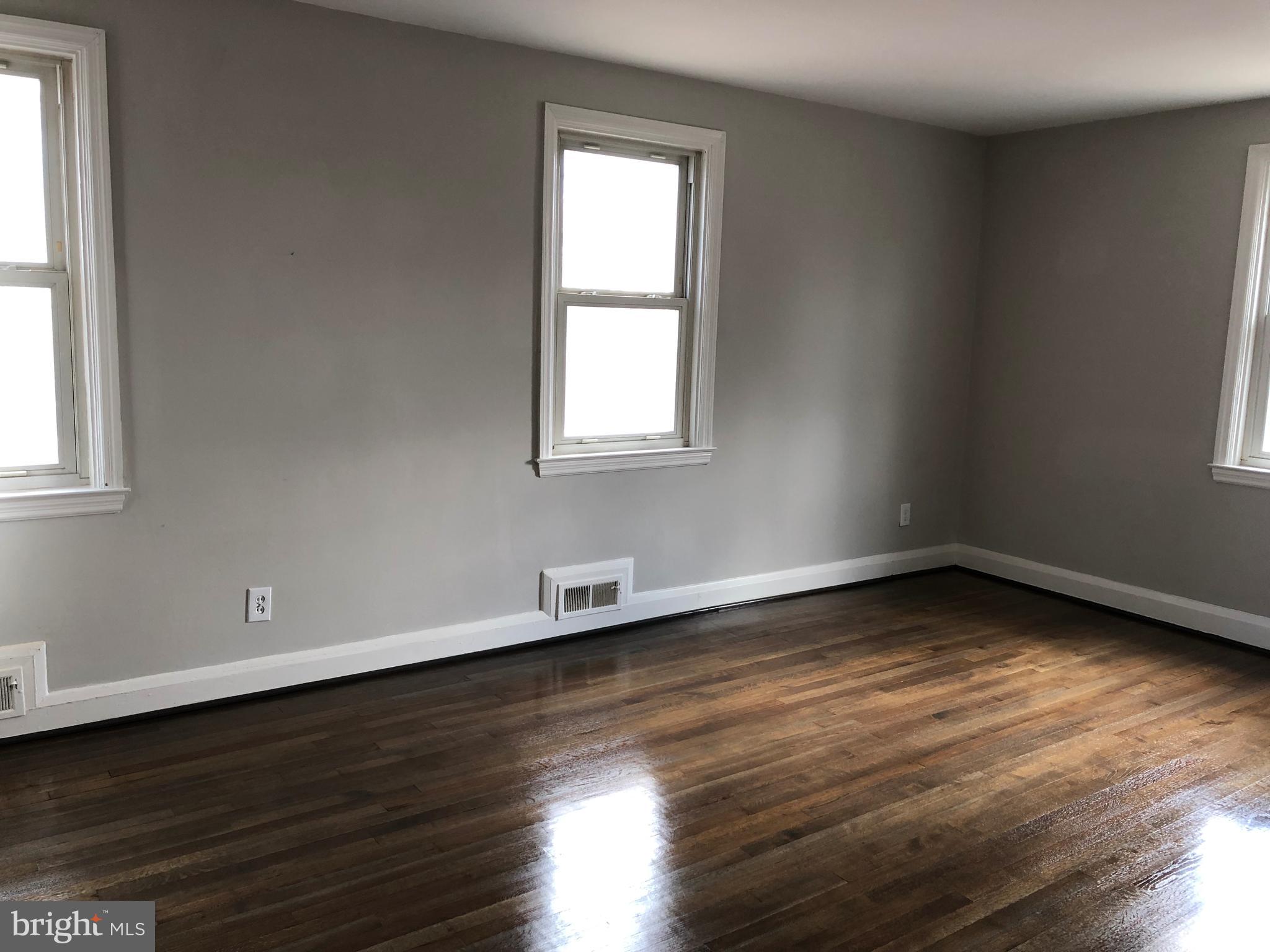 6302 Mt Ridge Road Baltimore, MD 21228 - Photo 11 of 14 Gallery Image 11