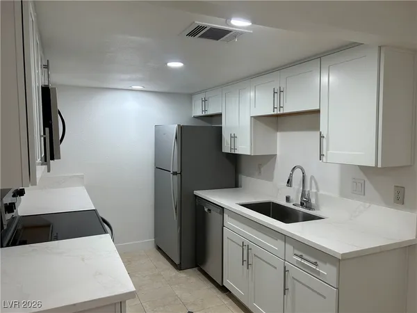 $1,250 | 4361 Gannet Circle, Unit 159, Las Vegas, NV 89103