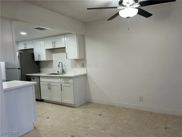 $1,250 | 4361 Gannet Circle, Unit 159, Las Vegas, NV 89103